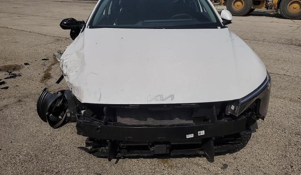 السلام عليكم ورحمة الله
بيع فقط بدون مراوس 
K4__2025 مواصفات LX
 اللغد والشاصي و الراديترات مكفولات 
ماشية 24 الف كيلومتر
السعر 148 قفل قفلللل اقل من هيج لا تخابرني 
الصور كل تفاصيلها 

‎التلفون __ ***********
