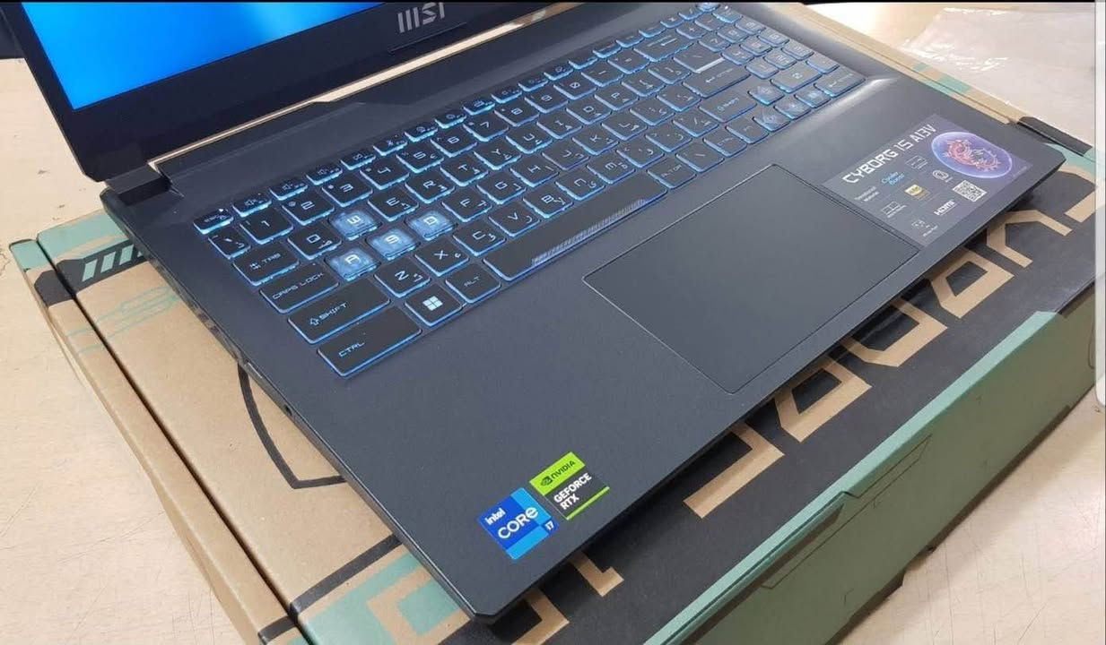 ... لابتوب MSI  وكالة شرق اوسط بحالة اللوك شبه جديدة لابتوب كيمنك مخصصة للالعاب او التصاميم من الجيل 13 بمعالج كور اي 7 فئة HS اعلى فئة   لابتوب ذو مواصفات عالية جدا رام 16 كيكا DDR5 وهارد SSD M.2 الجيل الرابع بكارت شاشة منفصل RTX  4050   بحجم 6 كيكا DDR6  وتردد شاشة 144 هيرتز وكيبورد ضوئي ويندوز 11 اصلي

           (((     السعر  مليون و 225 الف دينار  ثابت  )))   

MSI  CYBORG A13VE
cpu : Core  i7  HS   الجيل 13           
ram : 16 G DDR5
hard : SSD  M.2  512   G4 
vga : 6G  Nvidia RTX  4050  GDDR6
mon : 15.6 FULL HD 144  Htz ips

ويندوز 11 اصلي
كيبورد ضوئي
صوت مسرحي عالي جدا و مجسم
بدون DVD بغداد, العراق


**إذا كنت صاحب هذا الإعلان وتريد حذفه لأي سبب، رجاءا أرسل رسالة إلى الدعم الفني**