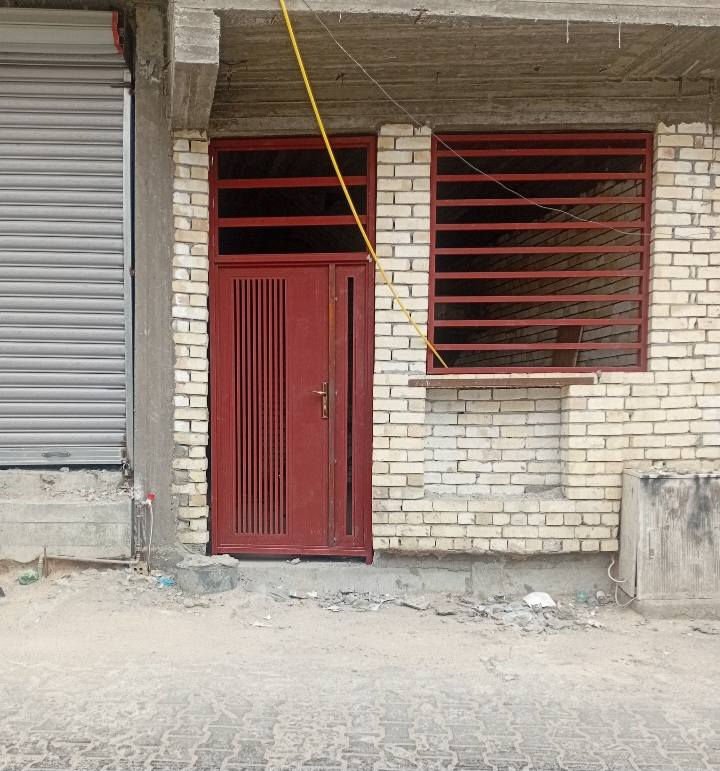 دار هيكل للبيع مساحته ٤٢م واجه ٤م ٣طوابق ٤ نوم صاله مطبخ معزول حمامات عدد ٣ العنوان الاعظميه بين شارع سهام وبين راس الحواش قرب جاملع ابو رابعه عرض الشارع ٨م بدون دلاليه اتصال ***********
