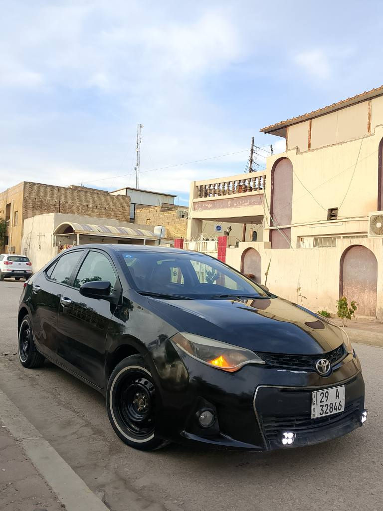 #السعر118 وبيها مجال مكاني/كوت/ *********** 
سلام عليكم. كورلا 2015 LE   وارد كندي 
مكينه ١٨٠٠ VVT-i. كير مكينه كفالة تبريد ثلج ❄️تدفئة شغالة فول 🔥 تحكم استيرن جهتين صدر خلفي امامي نضيف  تخم تاير جديد سبير جديد رقم واسط شاشة كامرة كاعيات دوشمة جلد
ملاحظة:سيارة بيها كم  قطع صبغ  بدون دواخل  شواصي  لغود تكم حوض كفالة دهل اوران, واسط
