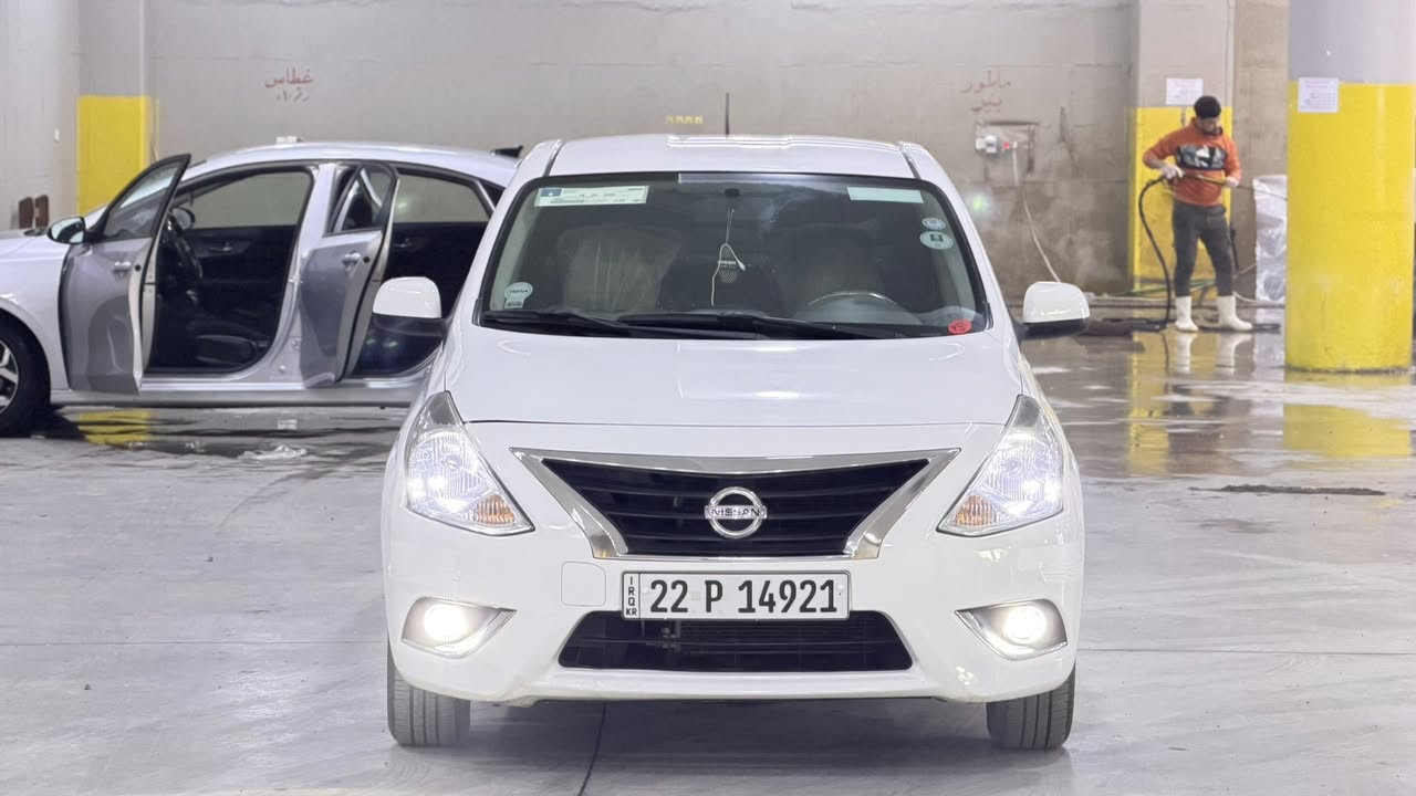 سلام عليكم
للبيع 
نيسان صني 
موديل 2023
تحكم ستيرن 
كامره 
سنويه ورقم جديد 
تخم تايرات جديد 
صدر امامي خلفي جديد 
سياره مكفوله 
كير ومحرك مكفول 
ماشيه 71KM
هندي بليت ازرك 
سعر 121 وبي مجال 
مكان السيارة دياله خانقين 
***********
