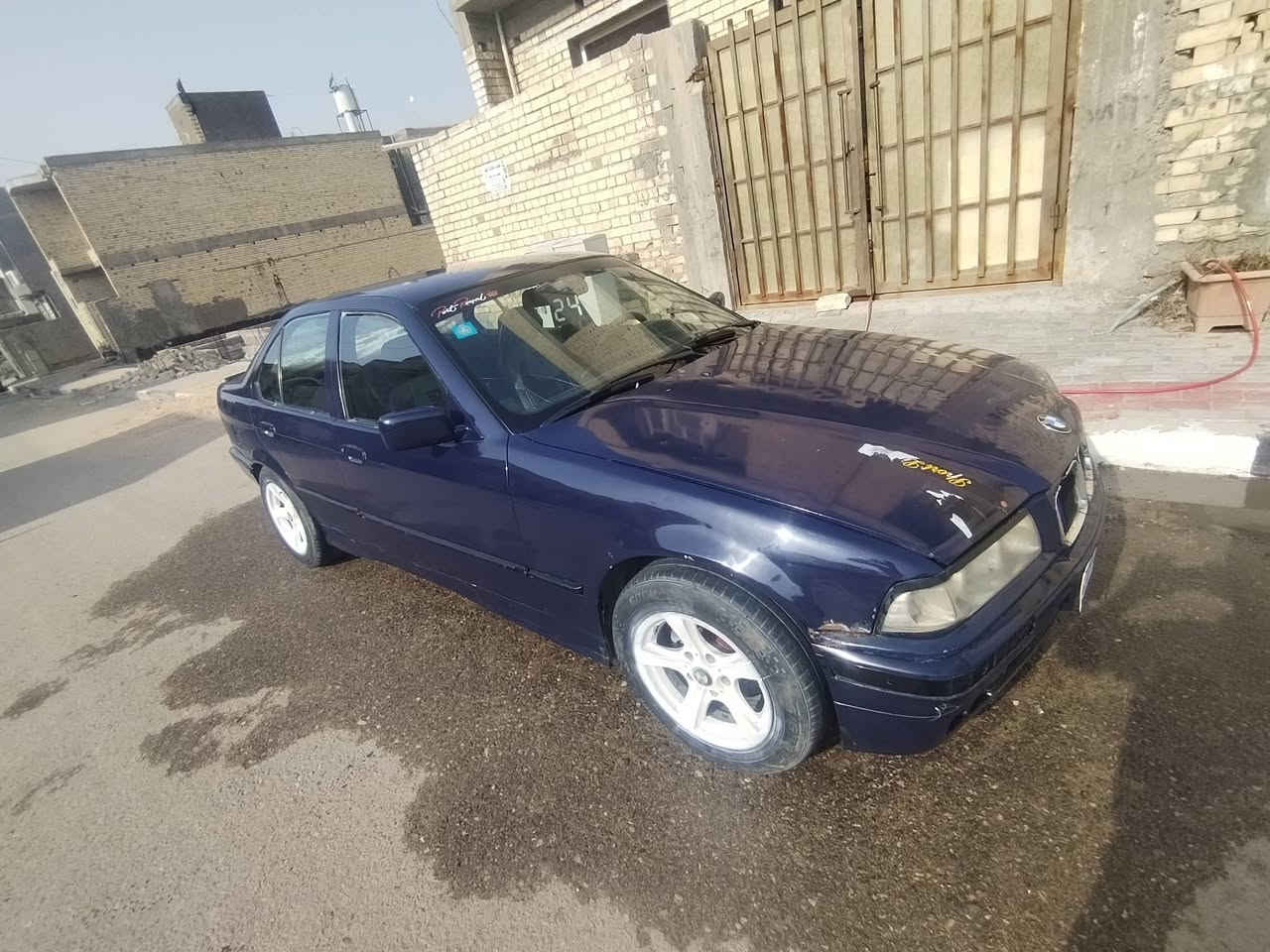 سياره Bmwقصر 336E موديل 91سنويه لل30اي نقص مابيه اترايك وين متريد السعر خاص ***********
