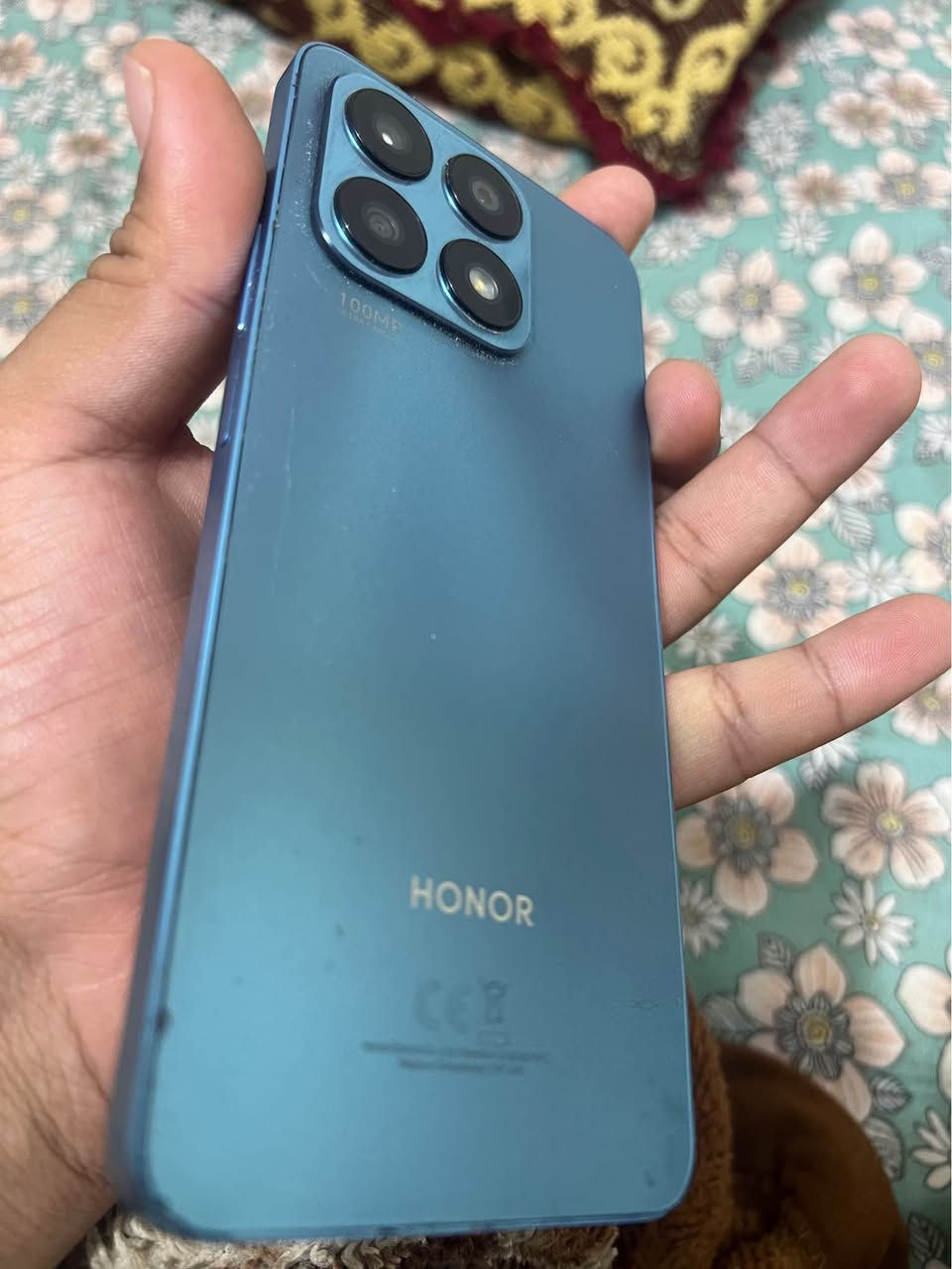 تلفون هونر بحاله جيدة كامل مكمل بي لاصق مضلل والكفر مالته وياه اريد ابيعه لان اشتريت تلفون جهاز كامل مواصفات نت تكنيك تصفح ببجي العاب كلشي كامل ذاكرته ١٢٨الداخلية٨ سعره ١٢٠ الف وبي مجال للشراي مكاني البصرة كرمة علي راس شارع الحلاف للاسفسار التواصل علئ الخاص البصرة, العراق


**إذا كنت صاحب هذا الإعلان وتريد حذفه لأي سبب، رجاءا أرسل رسالة إلى الدعم الفني**