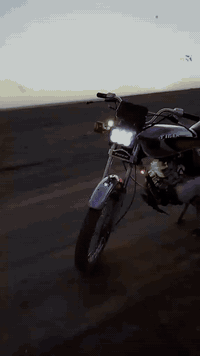 ماطورتايكر 2020 نضيف بس مبدلو ولفات السعر375وبي مجال
اليريدو يخابر عل صاحبو‪ 0778 102 6880‬‏المكان جنوب الموصل قريت لزاكه حساب صاحب الماطور سرمد محمد
