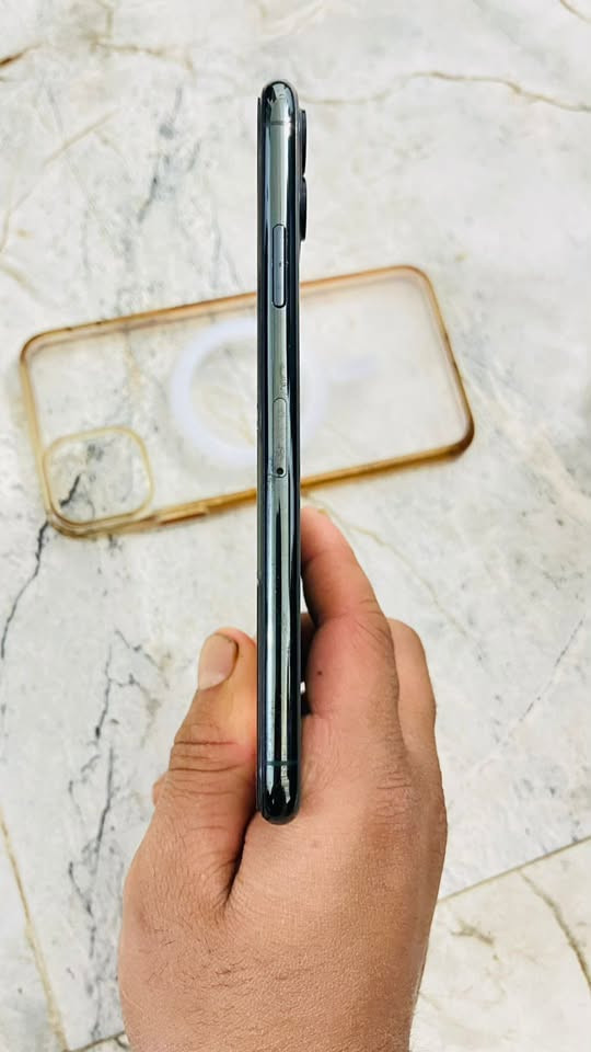 السلام عليكم
ايفون ١١بروً ماكس 📱📱📲
ذاكره٢٥٦
بطاريه مستبدل نوعيه زينه🔋
ول باقي مكفول ✅
خطين 📞
شرق اوسط 
ما بي اي مشكله نموذجً M
 مكلف بل نشرً
سعره ٣٥٠ قفل 
رقم 

‭٠٧٧٤ ٧٤٦ ٢٥٠٣‬
