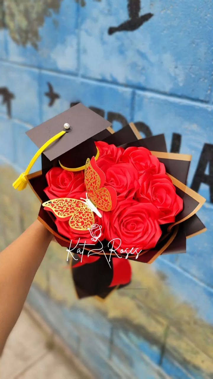 لبيع الورد يوجد خدمه توصيل داخل جلولاء و خارج للحجز واتساب فقط ***********
