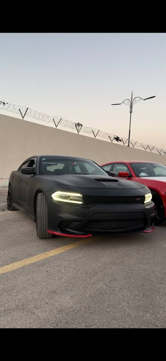 سلام عليكم جارجر موديل 16اصل ارتي حادث سرقة بدون دواخل جملغين وباب سايق بدون حادث برمجة شوته رياضي دركة فورجي اكصل قفل هواي بيه شغلات تعديل على مكينه مكان ميسان سعر 185وببه مجال قليل سياره بسمي سنويه جديده ***********
