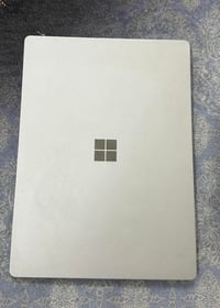 مايكروسوفت سيرفس • كور i5 ج٨ • رام ٨