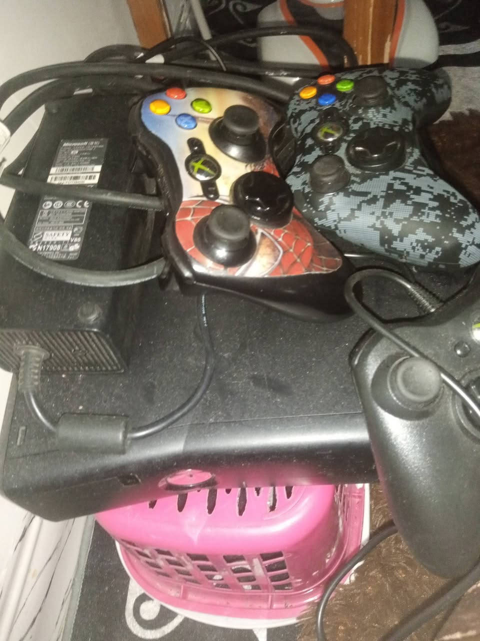 سلام عليكم اكس بوكس 360 نضافه 95% كامل ملحقات 3 يدات (٢وايرلس تك كيبل)   140 لعبات بيها تقريبا العب قوية واتش دوقز وبيس ٢٠٢٤ وغيرها العاب حروب وفيفا والعاب سيكا وماريو ..مكاني كركوك سعر 115 بي مجال ..شراي بي خير ويدلل


**إذا كنت صاحب هذا الإعلان وتريد حذفه لأي سبب، رجاءا أرسل رسالة إلى الدعم الفني**