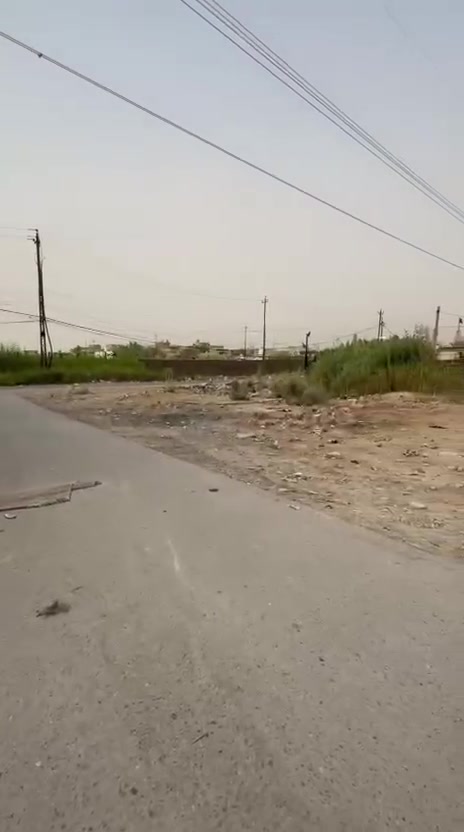 السلام عليكم بيت البيع   زراعي في منطقة  الاصلاح قرب معلب جاسم   شحيم.  شارع الامام الحسين ع  مساحتة ١٧٥.بي غرفتين ستقبال حولي مطبخ  حمامات   سعره 50 بي مجال.   استفسار  ***********.بي واتس
