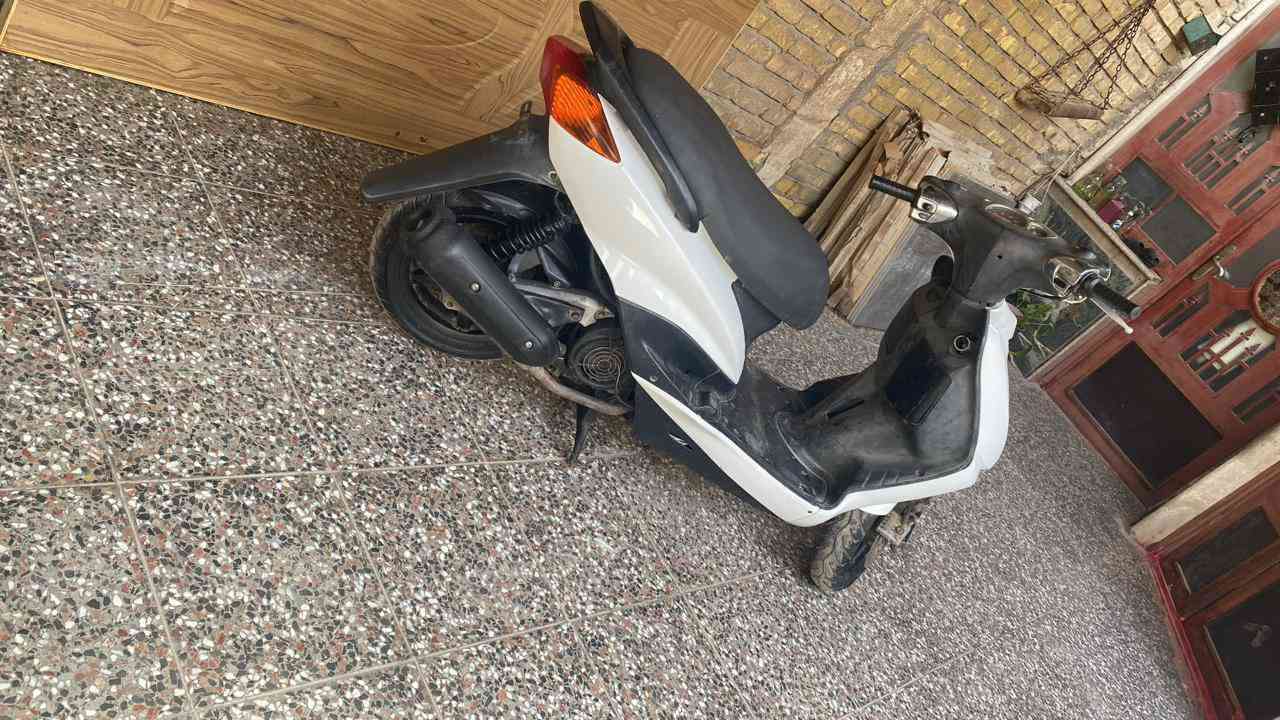 للبيع شباب سكس نثيه ١١٠ ياباني كامله كلها وشغاله 
اي نقص مابيه فقط تنضيف كابرتر مكينه مفتوحه تجفيت اصلي مصالها شهر العنوان بغداد العبيدي 
*********** وان ساب
