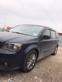 دوج كرفان 2017 gt  فول مواصفات  كشان امامي او خلفي جلد وتدفئه  استرين ...