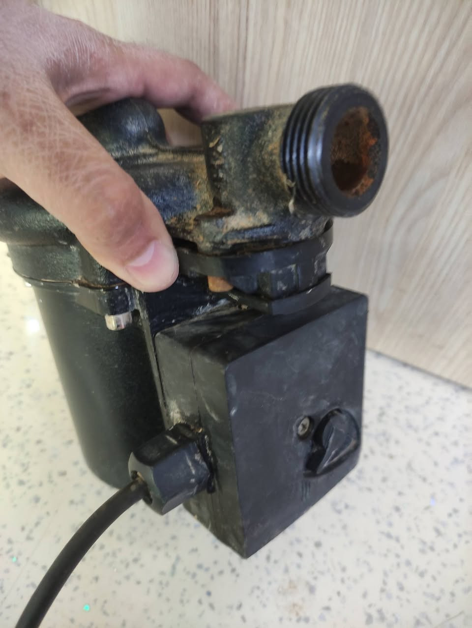 السلام عليكم ماطو ظخ الماء بشكل تلقائي عنده فتح الحنفية أو الدوش أو الغسالة استعمال شهر واحد الاستفسار مراسلة الصفحه


**إذا كنت صاحب هذا الإعلان وتريد حذفه لأي سبب، رجاءا أرسل رسالة إلى الدعم الفني**