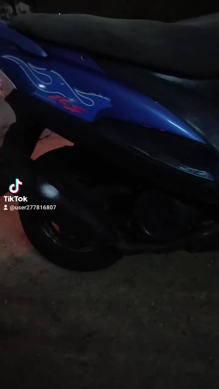 سلام عليكم شباب دراجه ماكس عدله للبيع بوشه ٥٥
كفرات ابلاديه بشرط نكره سلف 
مكاني اليوسفيه معمل زينب 
السعر ٦٥٠
وبيه مجال حك الجيه بس 
رقم ***********
