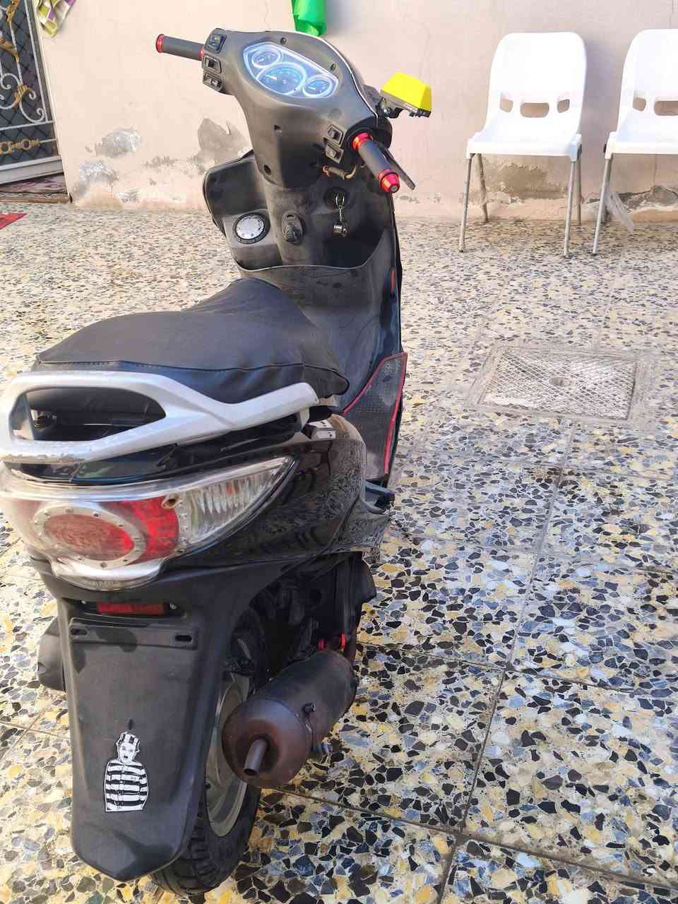 السلام عليكم كامكو جي فور للبيع
كامكو جي فور لون اسود صارلها شهرين من طلعتها من الحاوية 
دراجه نضيفه. نكره سلف.  هندر. كامله. السعر 650 وبيها مجال. 
مكاني نجف _ شارع المدينة


**إذا كنت صاحب هذا الإعلان وتريد حذفه لأي سبب، رجاءا أرسل رسالة إلى الدعم الفني**