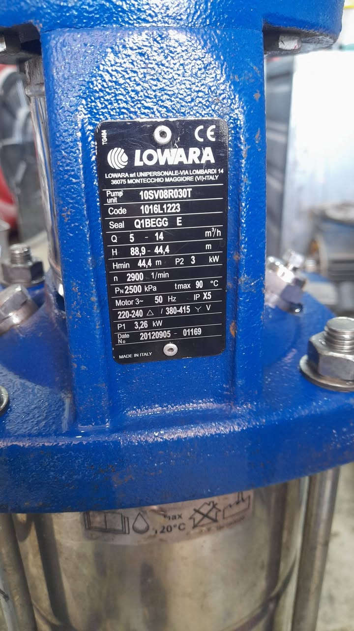 مضخه عامودي ٤حصان ثري فيز ايطالي، ،انج ونص ،،اربيل، ،*********** ,,توصيل مجاني
