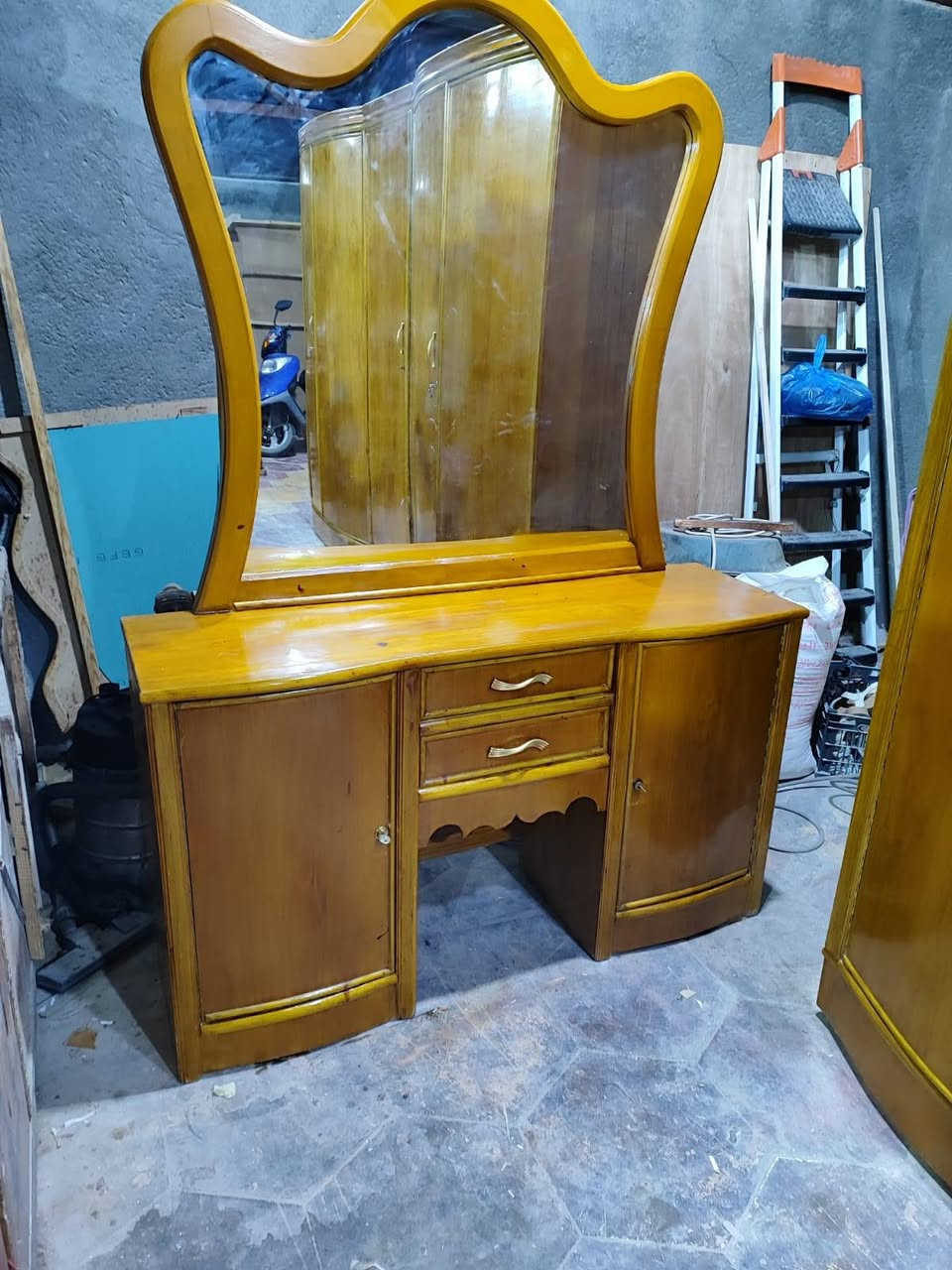 غرفه نضيفه كلش تسكام صاج داخل وخارج اخت الجديده البيع وهذا رقمي *********** السعر 750 متواجد بس علا الفيس راسني واتساب
