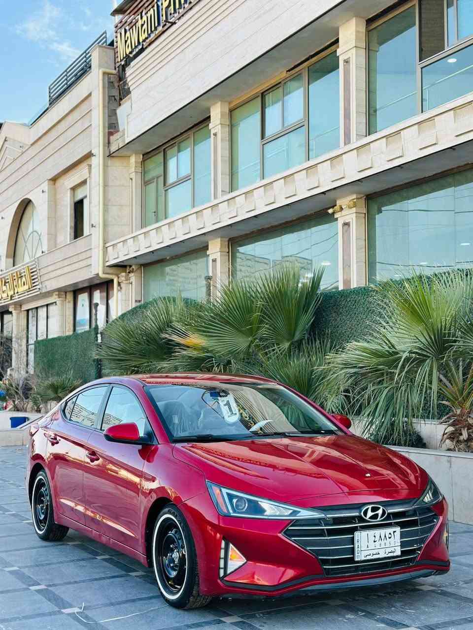 السلام عليكم النترا مديل 19  امريكي بزون المواصفات 

• تحكم ستيرن كامل 

• رادارات جوانب

• رادار امامي 

• كاميرا داورة

• بلوتوث 

• مدخل USB / AUX

• قيادة ذاتية 

• مانع انزلاق - ABS

محرك 2000 دوش مواصفاتها البقيه معروفه سياره نضيفه تخم تاير حداديه تبريد كهربائيات منضومه زنون كير مكينه مفتوحه كيرها at دوشمه جديده السياره كاملا ما بيها كل نقص السياره معوقين بعد 4 اشهر وتصير حره حادث السياره بنيد وراجع نفسه  ولمدكر الايمن مصبوغ السعر 123 مكاني السياره بصره رقم ***********
