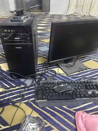 � للبيع: كيس كمبيوتر كامل مع شاشة + ملحقات بسعر مناسب 💻 🖥️ المحتويات: ...