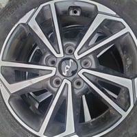 عندي تك واحد ويل كب وتاير فورتي 24 أمريكي نضيف كلش للبيع سعره 130 ألف ...