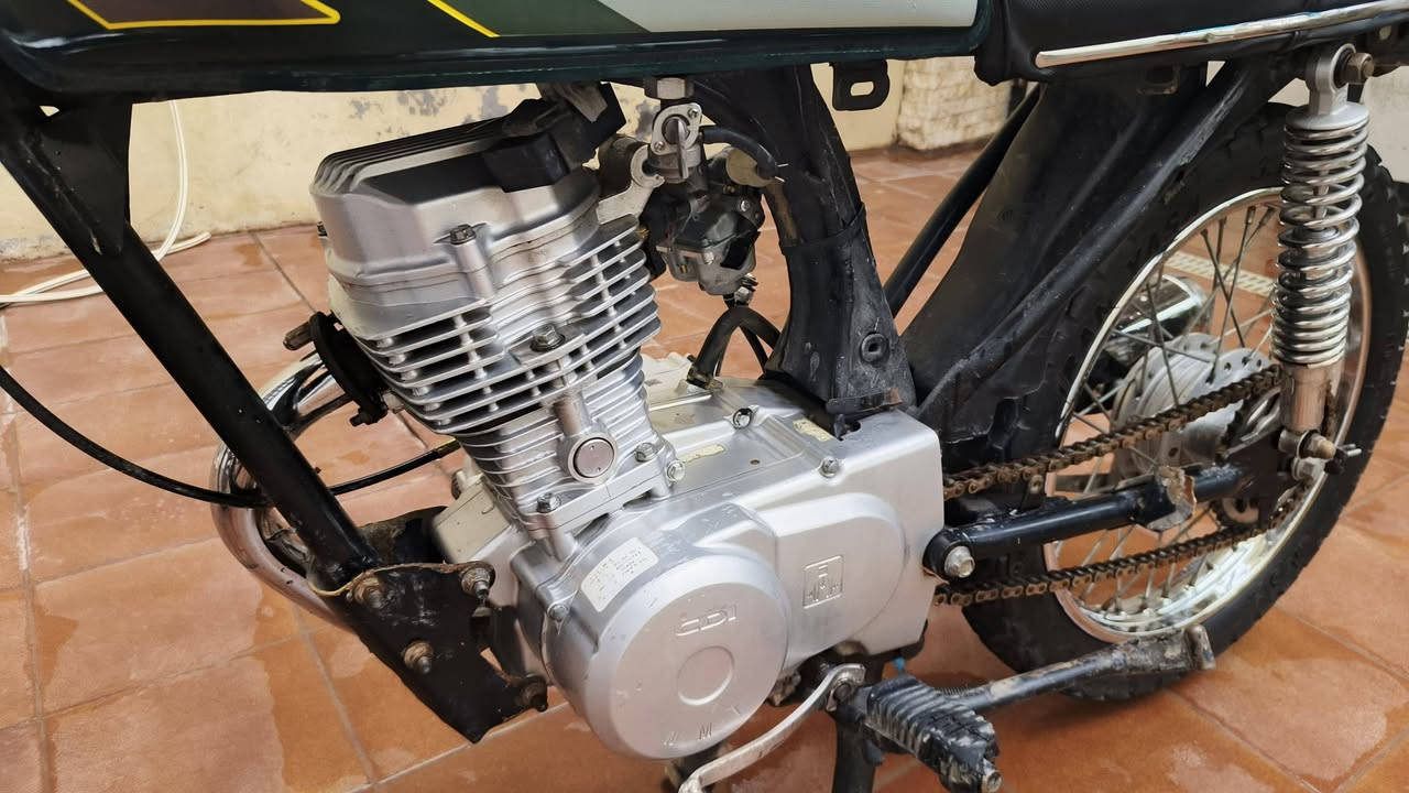 اربع كير كلك مديل لو 22 لو 23 محرك شلامجه مجفت ، جفتته يوم 2025/12/13 ، شلعته تشگ الكاع ( كلاجات انتنس 4 براغي ) ، بيه ضربات بالتانكي بس ما مأثر على التانكي ، سعر 365 الف  متواجد ماسنجر و على الخط ***********
