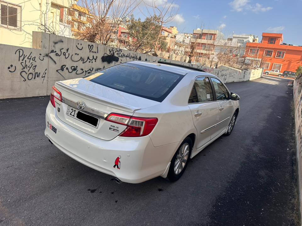 تيوتا كامري خليجي فول مواصفات GXL
سيارة مكفولة كفالة عامة جديدة توحفة✅
سيارة رقم سليمانية و سنوي جديدة ٢٠٣٠ 
موديل 2012 ي خليجي فول مواصفات 
كاميراو شاشة بلادي  و حاسات باركينك
سلايد و بردة كهربائية 
تحكم استيرن و تحديد سرعة 
گيرو محرك كفالة اب شرط
لايتات امامي متحرك 
باقي هواي مواصفات 
مكان سيارة داخل سليمانية 
ابشرط تحويل و وكالة 
***********

