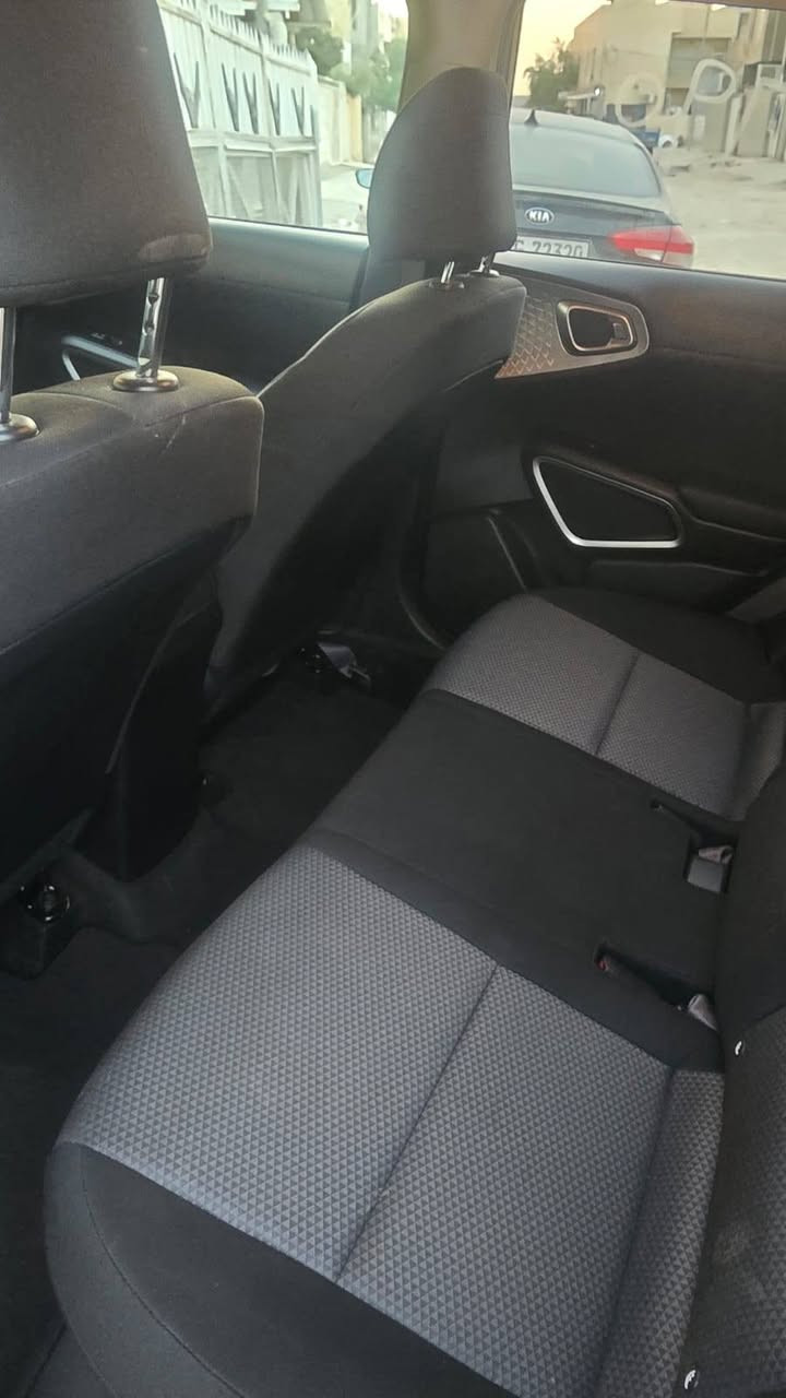 🔴KIa SOUL 2025  LX

كيا سول  2025
حادثه سياره بنيد وبارد بل جاملغ
🎈مواصفات
ويل كب
تحكم استيرن
رادارات 
شاشه چبيره 
نقطه عمياء 
توقف ذاتي
سعر ١٤٧ أو بيه مجال 
إتصال أو واتساب***********
بيع مستعجل  وماكو هيجي سعر
