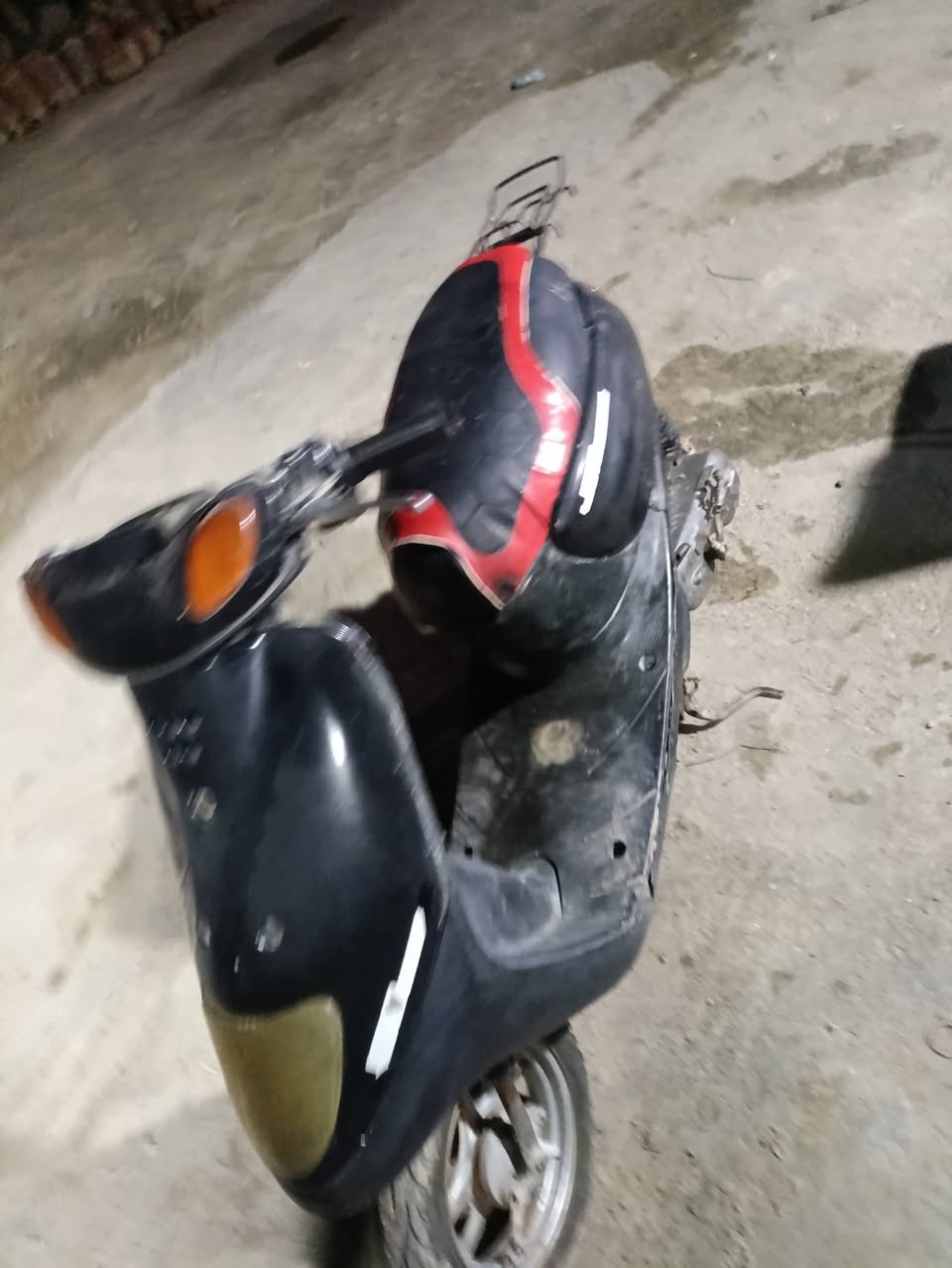 منغولي لبيع كابريته جديده عوزها باتري وصالنصه لن صالنصه مطمومه دكت هندر سعرها 150 وبيها مجال لشرايه ناصريه مركز


**إذا كنت صاحب هذا الإعلان وتريد حذفه لأي سبب، رجاءا أرسل رسالة إلى الدعم الفني**