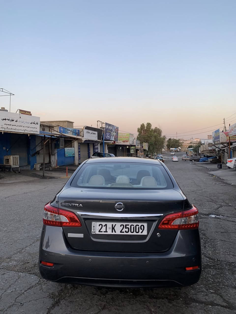 نیسان سێنترا ٢٠١٩
سەیارەکە خلیچییە
بێ بۆیاخە سەنەوی تازەیە 
سەیارەکە زۆر تازەیە 
٧٠٠٠٠ڕۆشتوە بەس ماشااللە ئەوێ
بۆزانیاری زیاتر***********
