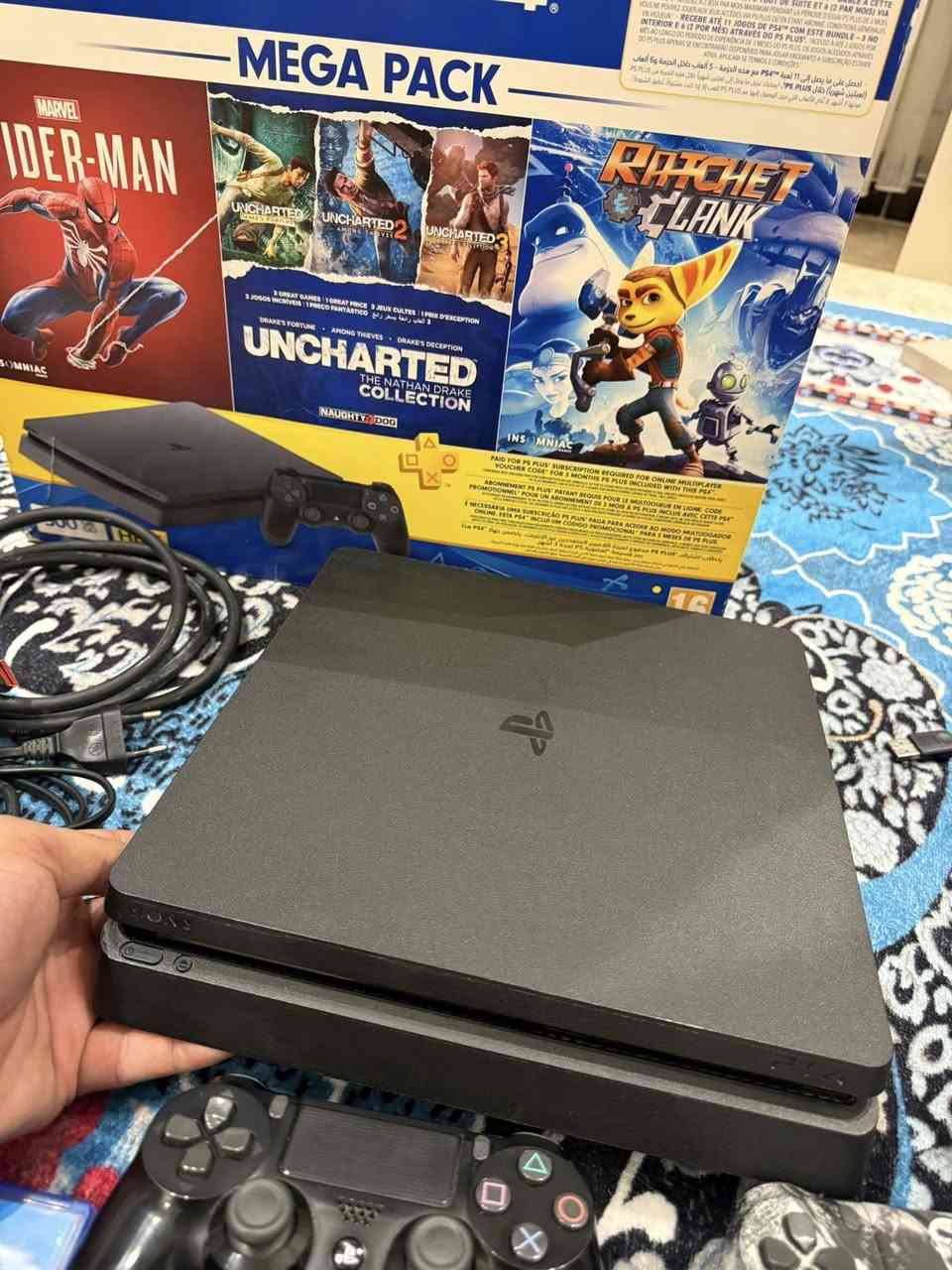 السلام عليكم بلي فور سلم ps4s
جديد استخدام قليل جداً جداً ساعات فقط 
ذاكرته 500نضيف جداً لامفتوح ولا مصلح باكيت غراض كامله 
وياه جوستك الاصلي+جوستك تجاري 
وياه هارد خارجيADATA 1Tواحد تيرا سعره90الف
وياه ستاند (قاعدة ) بيها مراوح تبريد 
وياه اقراص gta5+red dead2+the crew2
بي حساب  امارتي مدفوع اشتراك سنه كامله باقيله 9اشهر 
بي 8العاب مدفوعه 
الجهاز كامل مع الملحقات سعره 285الف
وماكو هيج سعر جهاز جديد ومامستخدم قليل جداً 
مكاني بغداد العامرية رقمي
***********
