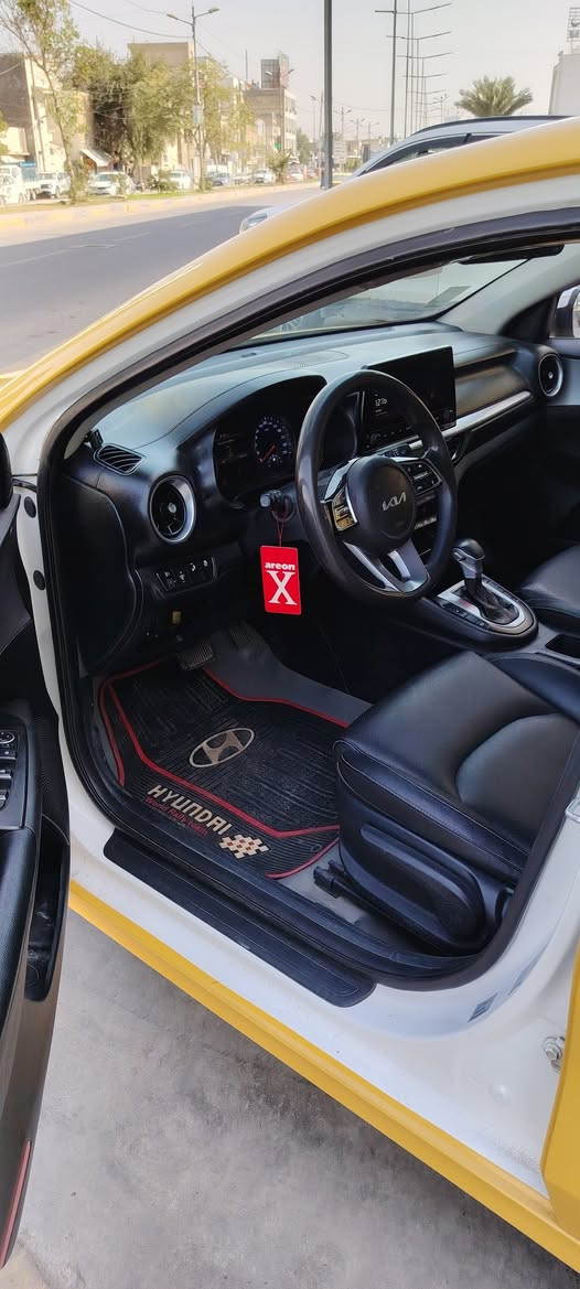 السلام عليكم
سيراتو خليجي فووووول مواصفات عدا الفتحه 
كيا سيراتو خليجي 2022 جديده جدا
كير محرك 1600 دوش ممتاز جدا مامفتوح بي برغي
بصمه تشغيل وابواب وصندوق
لد امامي نهاري
ترحيب عند الاقتراب
مري شفط
كراسي جلد
راداد جانبي
سايد بيرك بصمه
حساس مطر
شاشه لمس وكامره دواره
جنطه ذكيه
تبريد ثلج بمعنى الكلمه
شاشه اعطال
اشاير بل مري
تبريد بيانو
مرايه تعتيم
تدفئه بل كشنات
فول تحكم ستيرن
تخم تاير جديد باتري جديد
منظومه غاز مع كارت الضمان
هيئه مصفره + رقم دولي الجديد سنويه 2029
سياره جاهزه مابيها اي نقص
سياره بعد بيها مواصفات  سعر 125 ورقه وبيها مجال للطيبين التساهل موجود وتأخذوها من عيوني بغداد قرب ساحه عدن *********** حيدر السعدي للبيع أو مراوس
