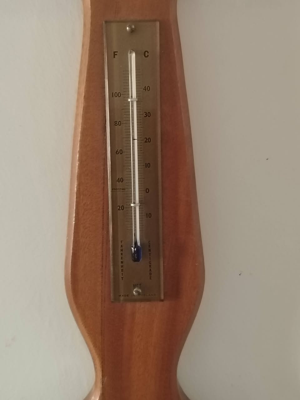 السعر ٥٠ انكليزي ١٩٧٠ مقياس حرارة ورطوبه وضغط جوي


**إذا كنت صاحب هذا الإعلان وتريد حذفه لأي سبب، رجاءا أرسل رسالة إلى الدعم الفني**