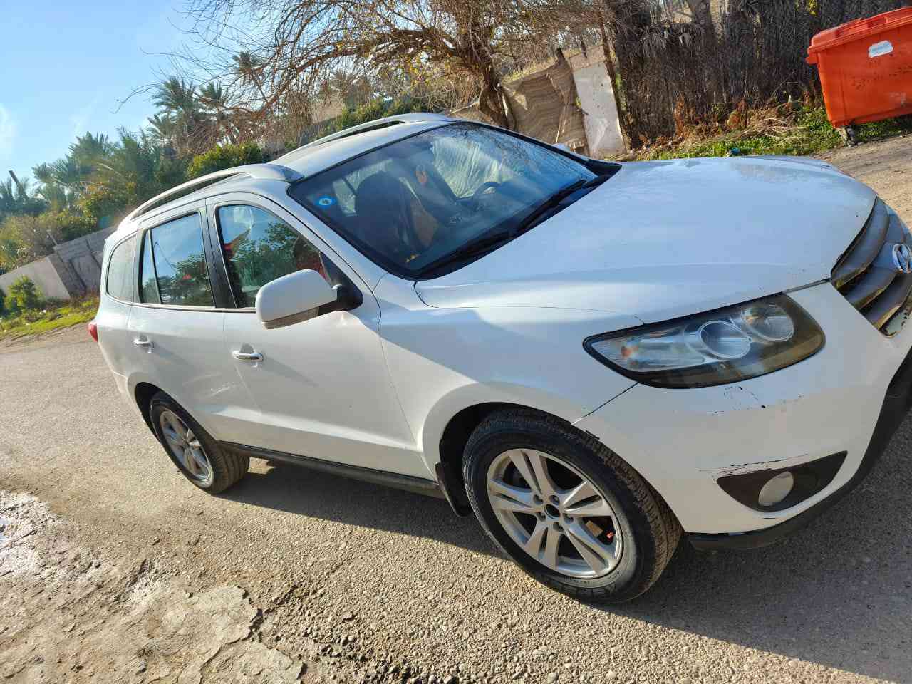 سلام عليكم سنتافي للبيع موديل 2011 رقم بغداد دولي 
سنوية مجدده صدر وره كدام كله جديد 
مكينه بيهه رواجز بيهه مكانات صبغ 
فول مواصفات 6 سلندر 7 راكب 
فتحه بصمه كشن كهربيّ 
3 قطع تبريد 
#السعر_129 وبيهه مجال 
المكان ديالى الخالص سراجق 
***********
