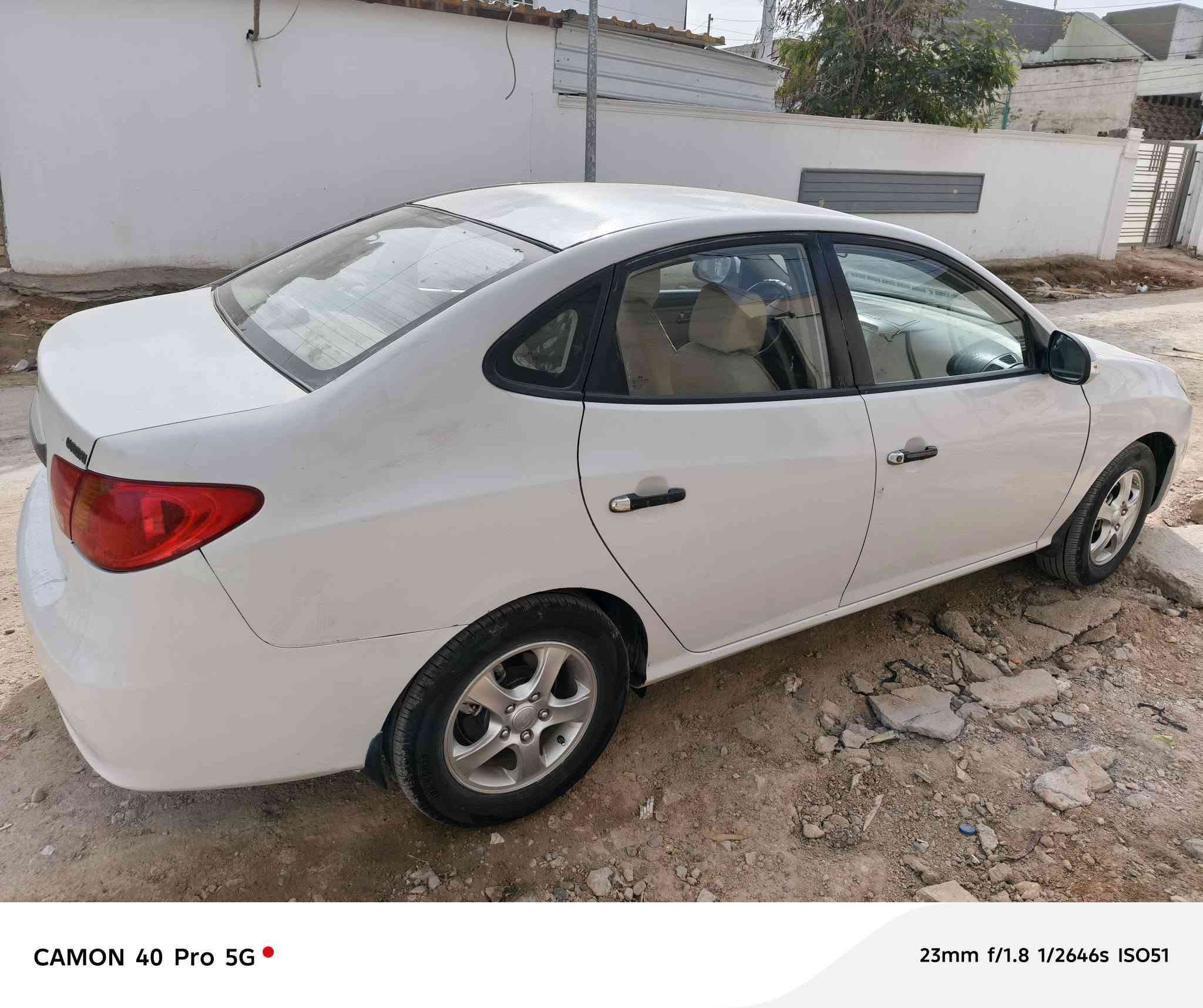 مكلف بلنشر سيارة نضيفه بيها ضربه بلجاملغ الخلفي مكصوص السعر ١٠٢ ***********
