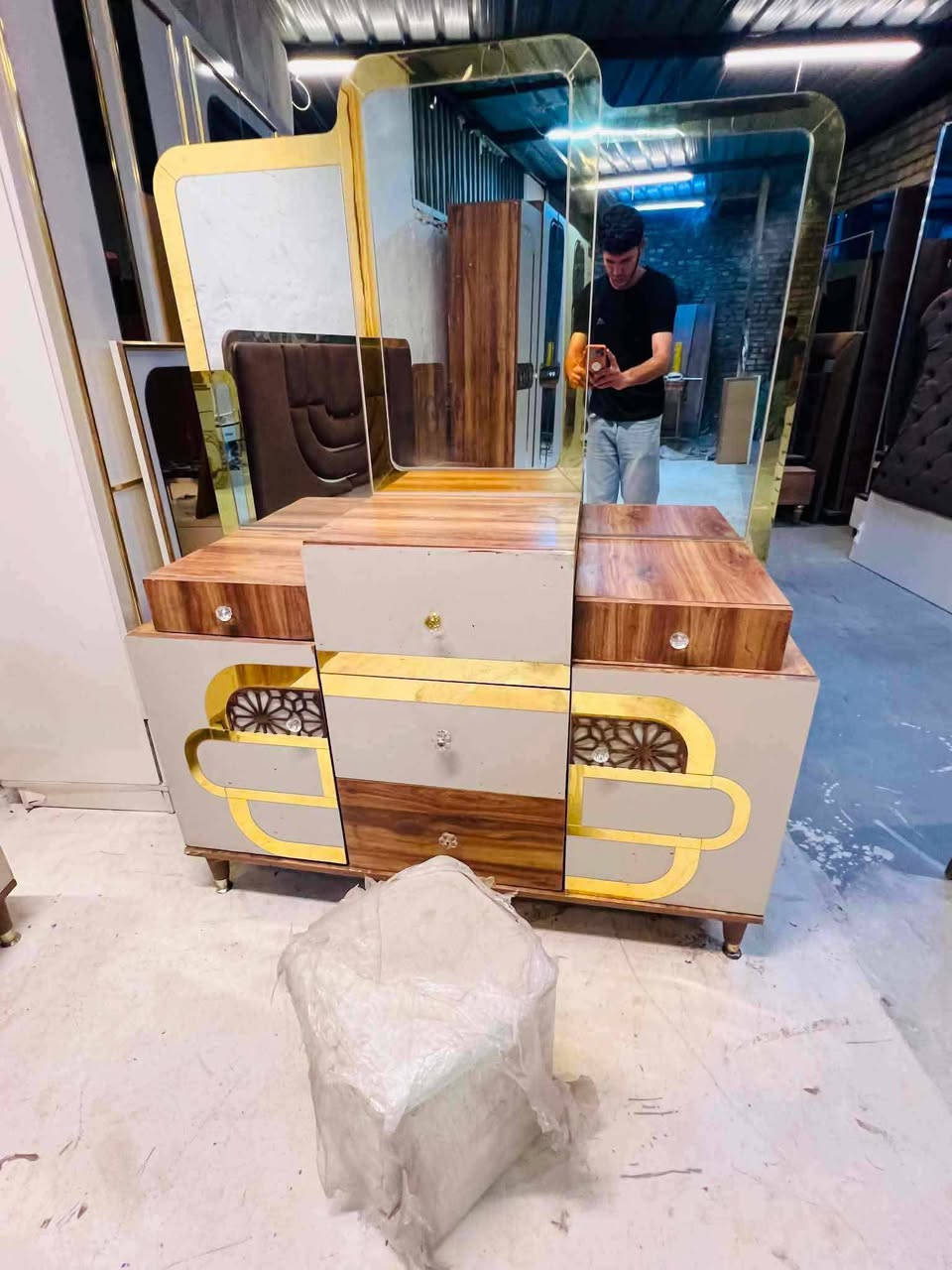 💎💗 غرفة تركي مستخدم
🛏️ 9قطع كاملة
💯 نظافة 85%
🚪 نظام أبواب مرتب
💸 السعر 700 قفل 
🪛 شد مجاني
🚚 نقل مجاني

آلَشراي اخذ سكرين وتعال خاص


**إذا كنت صاحب هذا الإعلان وتريد حذفه لأي سبب، رجاءا أرسل رسالة إلى الدعم الفني**