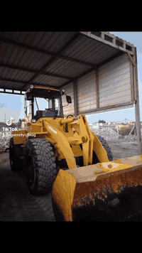 كاوسكي حجم 60ZAمكينه ازوزه،مديل 203,قماره دور،بريك خارجي ،مطبات هوايه ،6كير,سرعه 70 كير ميكانيكي تبريد بلادي عددالعمل 3600ساعه،المكان النجف لاتصال***********
