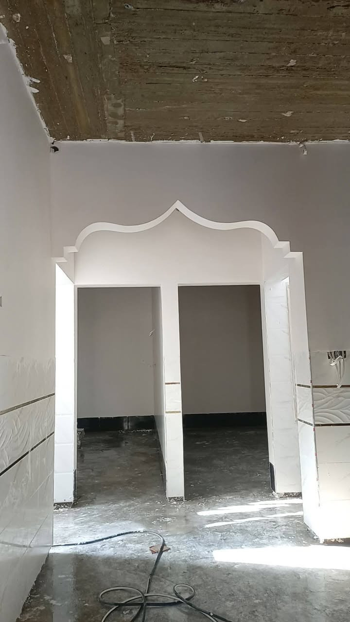 السلام عليكم ورحمة الله وبركاته يوجد كادر لبخ سمنت وجص من الموصل شغل راقي جداً جداً  ويوجد كادر تأسيس ماء ومجاري وكادر تطبيق سيراميك وكاشي شغل استلام مهندس الي يحتاج يتصل *********** ابو بهاء
