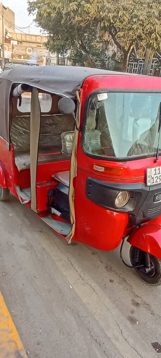 السلام عليكم تكتك للبيع 2018 رقم وسنويه انكليزي تحويل ثاني يوم مكينه ناعمة لا تنقيص ولا تبخير كهربائيات شغاله بلاديه بدون صبغ بس الدوس الاماميه معمرة السعر 5 مليون وبيها مجال قليل حك الجيه مكاني بغداد الاستفسار على الرقم ***********
