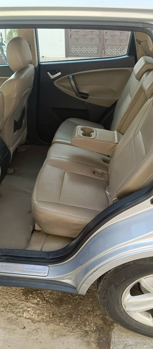 السلام عليكم سياره جيلي عليه موديل 13 فول الفول فتحت سقف تحكم ستيرن كراسي جلد تتفئه وتبريد بل كراسي كهربائي اشاير بل مري كراسي الوره قلاب 5راكب جنطه كهربائي سنوية لل 28 رقم سليمانية نكليزي وكاله وتحويل تخم تاير جواه محوره مكينه وكير نيسان سني 4سلندر هيه اصل 4 انسه صرف البانزين بيه جملغ السايق صبغ وشويه من الباب السايق السياره موجوده بكركوك بيتيخوبغداد دوامي *********** السعر78 مراوس عادي
