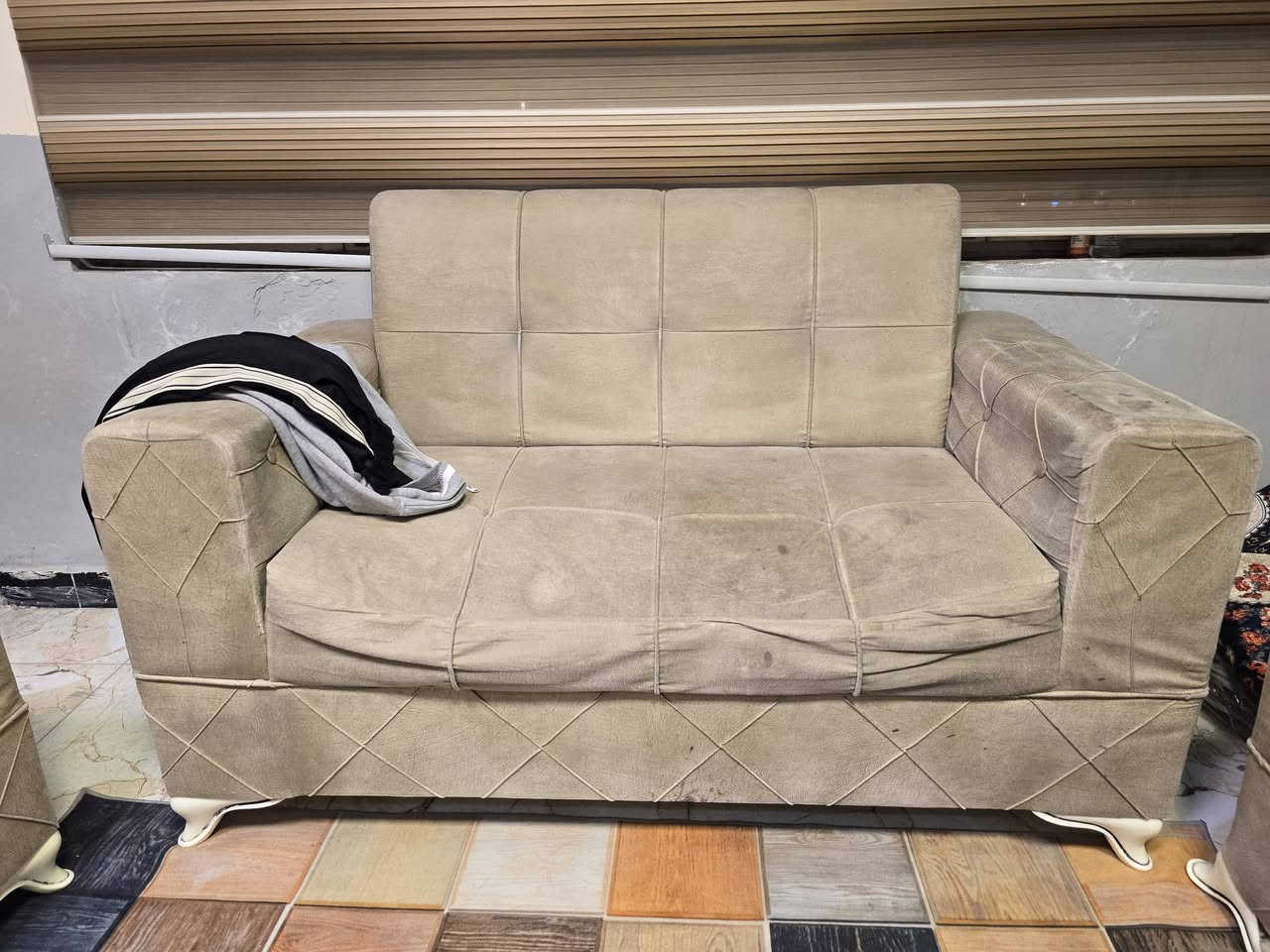 سرير مع صوميه خشب مع مندر + تخم بي قطعه مكسوره والاسفنج شويه دايس السعر 250 الف ماعندي نقل ولا شد
مكاني بغداد حي الاعلام شارع البداله ***********
