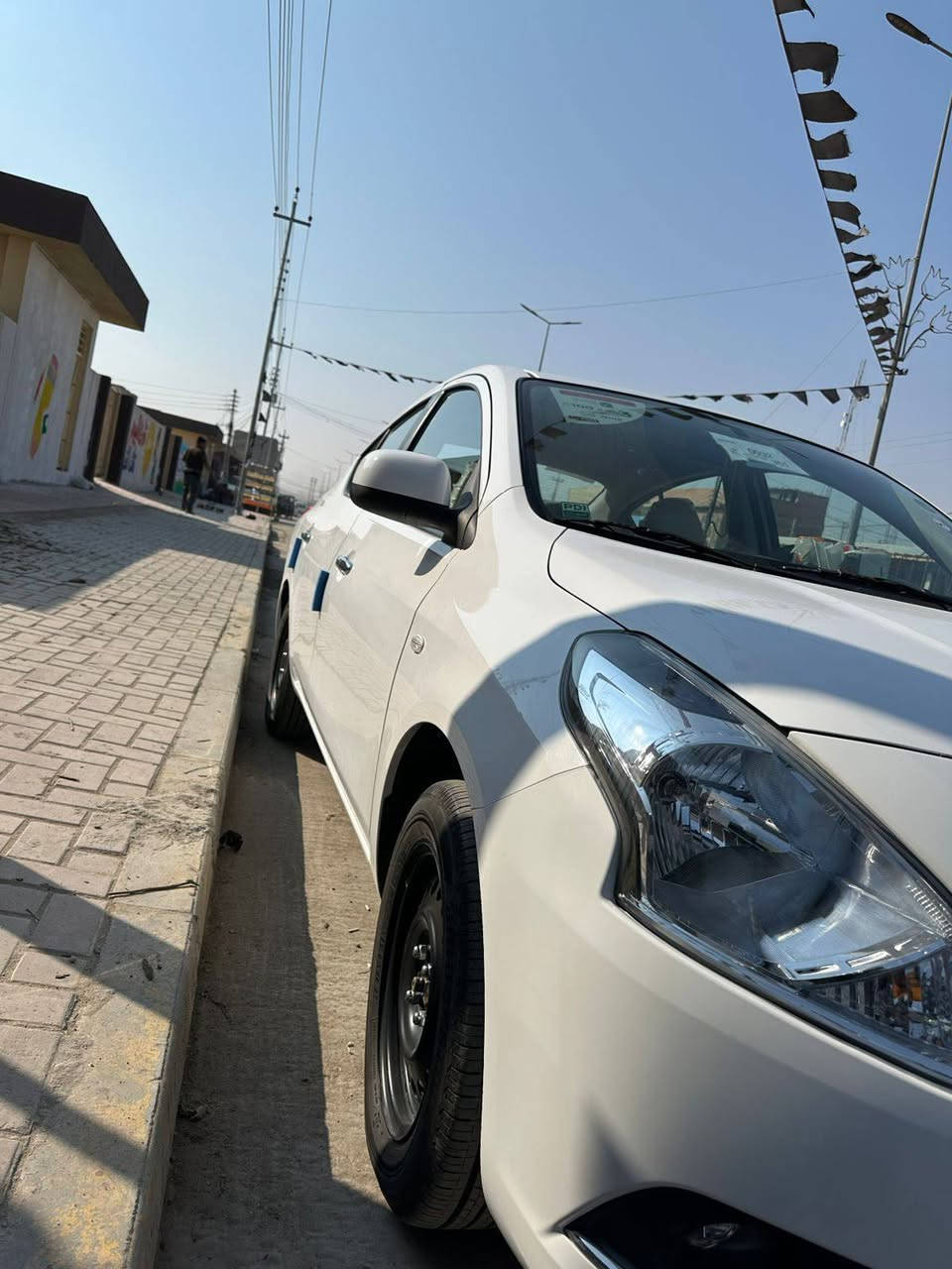 السلام عليكم نيسان سني هندي سياره زيرو ماشي 1200 طالعه من شركه السور صار لها 15 يومه سياره دوشمه ارضيه وكشنات وجنطه بيبان مدوشمه سياره متعوب عليها بيه ضمان ثلاث سنوات..السعر ..137 مكان السياره كربلاء الاستفسار على هذا الرقم ***********
