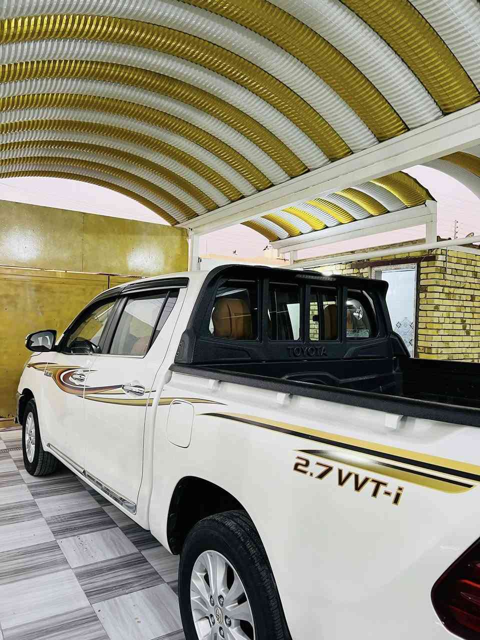 تويوتا هايلوكس 2016 ساس كفاله عامه
تحويل مباشر السياره اخت الزيرو 
ترهم مراوس هايلوكس فقط
جاهزه من تخم تاير  +حداديه +تبريد قطعتين+ مكينه +دوشمه كشنات + وارضيه               
رقم بصرة انگليزي 
ماشيه 160 ألف 
المكان الناصريه _ الشطرة 
***********
