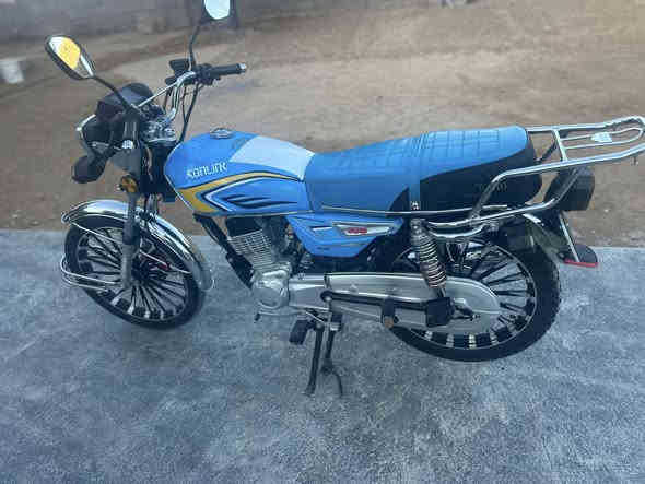 السلام عليكم
دراجه زنجيل 
مراوس وبيع سعره ٨٥٠نهايته
موجود خاص ***********
