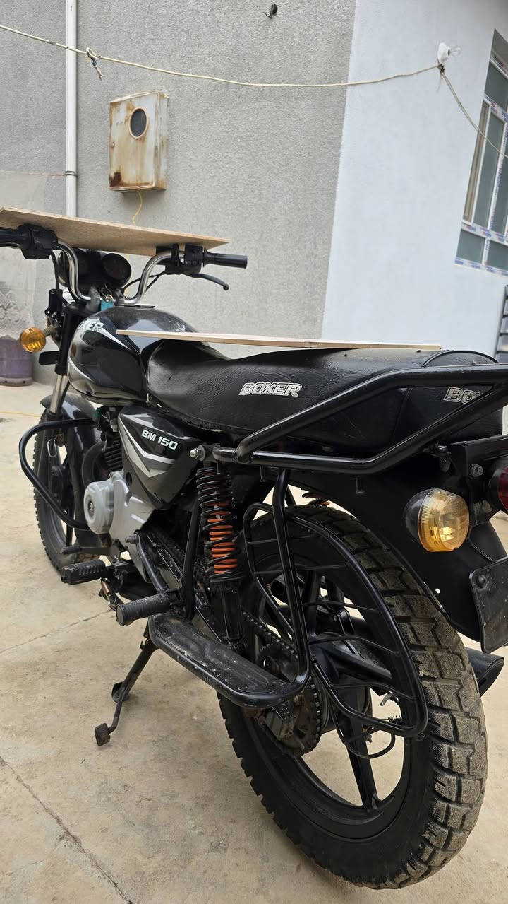 للبيع بوكسر  2021 رقم وسنويه تحويل ثاني اليوم الدراجه بلاد مال جناي السعر  رقمي ***********
