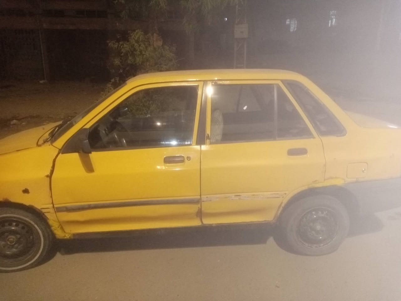 السلام عليكم
سايبه موديل 2012
صاحبه ماندله
سنويه ضايعه وبيها كتاب مرور 
 اتعهد قانونيه وعشاير 
اتعهد محرك وكير 
كوم حديد 
السعر8 اوراق قفل
العنوان: بغداد الكرخ 
الاتصال علا هاذ الرقم ***********
