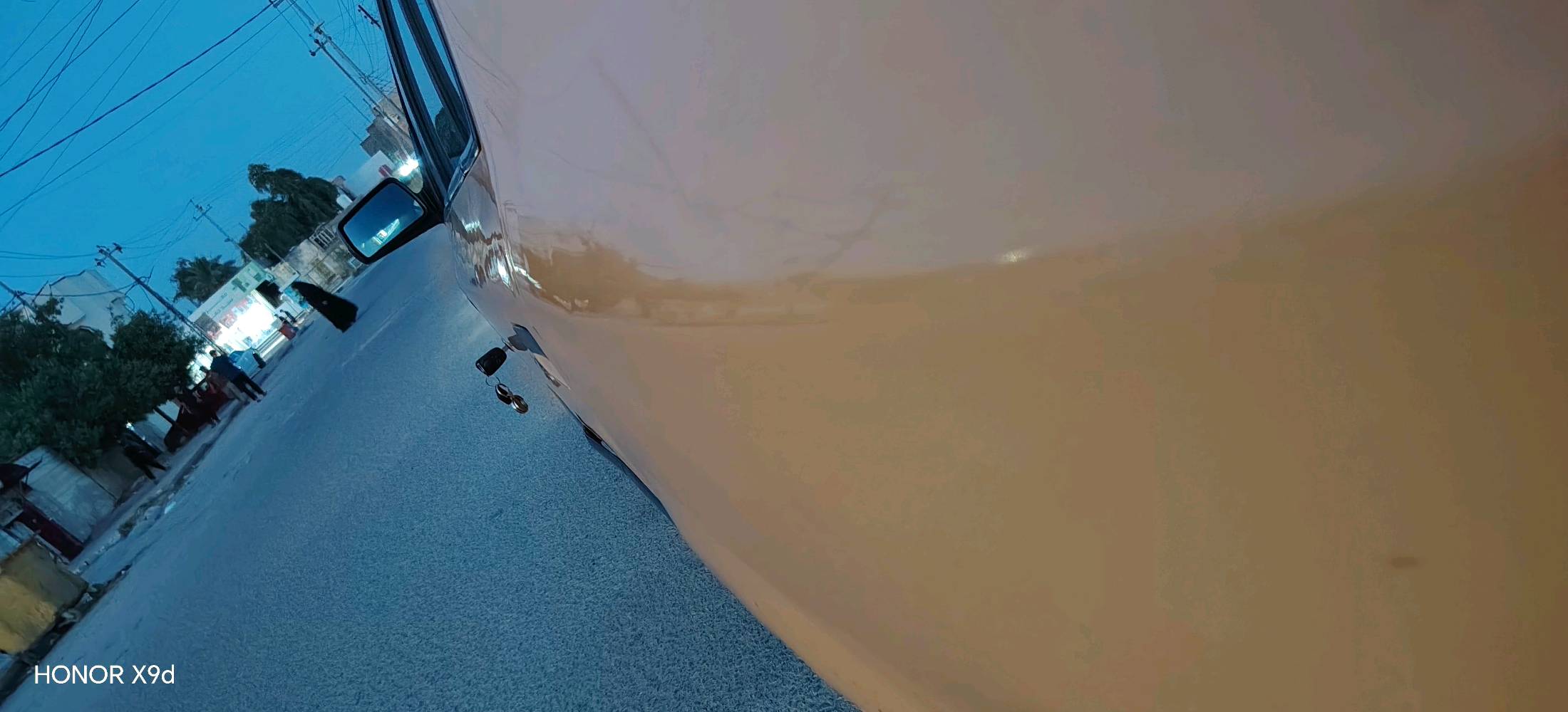 سمند٢٠١٠
جاهزه من كلشي كبل للشارع مصفره هيئه غرامات تبريد ثلج حداديه جديده مشط جديد فلنجات جدد كهربائيات كله شغاله بيه بنيد طاير وطخه بين البابين كشنات مدوشمات ارضيه جلد سماعات مضخم مكينه لا تبخير ولا تنقيص تأيرات جدد كلشي ما عايزه رقم مميز
مكان ام العصافير