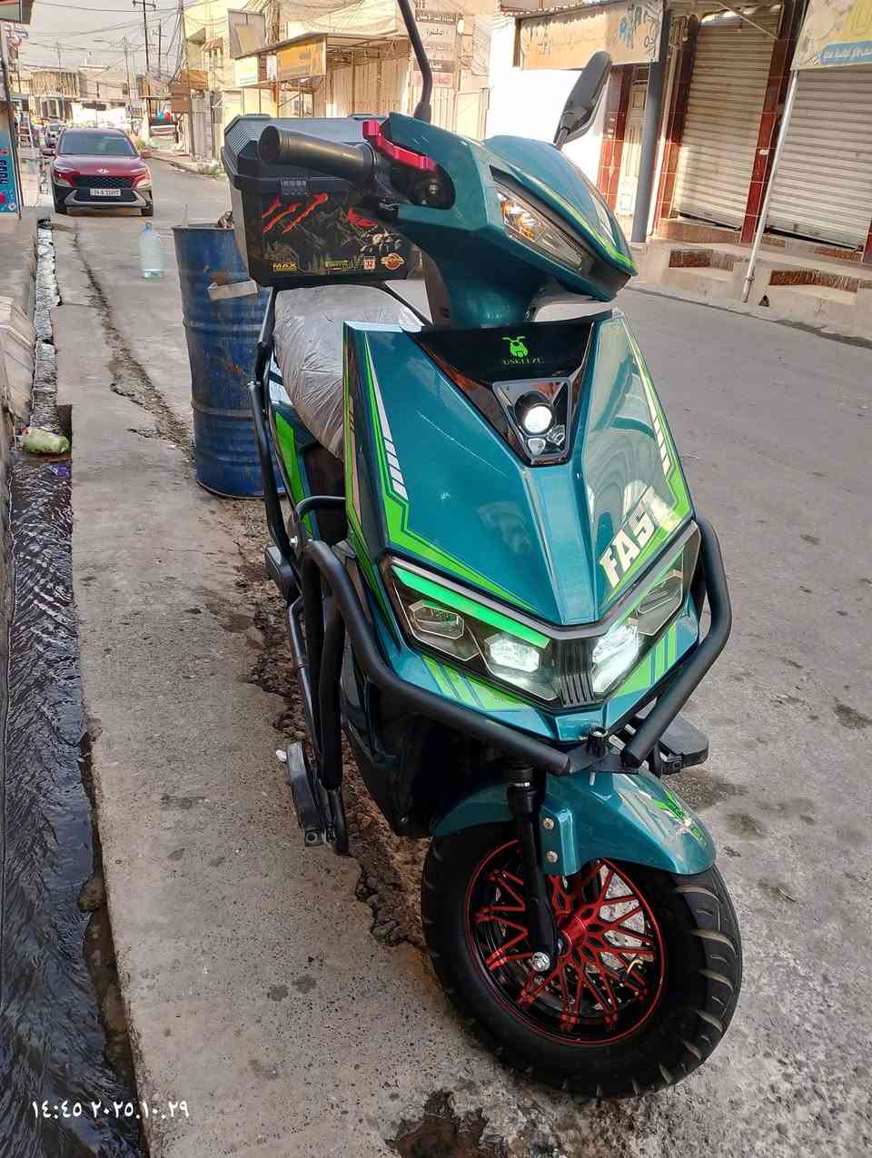 ماطور اوبامه مدرع2025 للبيع 6 باتريات 32 واط باتريات نضيفه يمشي 35 كيلو متر تايت جديده
مكان الماطور موصل ايسر لي الفتفسار ***********
الخاص مقفال
