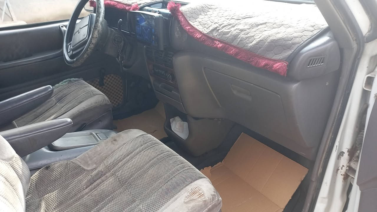 دوج كلايزر موديل ١٩٩٤ محرك كامري تحوير جديد هزة جديدة كهربائية  كلها شغاله  مكان السيارة ديالى السعر ٣٨  للإستفسار ***********
