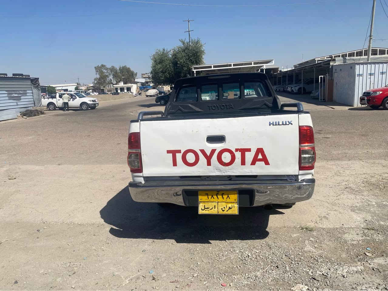 مەکینەی بە شەرت نەکراوەتەوە بەس پێشی دەعمی هەیە بەدەنو بەتانەی هەردوو لای گرتووە بیتاقەی بەنزینی هەیە بەناو خۆمەوەیە سەیارەکە بەشەرت تەحویلو غەرامە سعری ١٢٦ مەعامەلە
 ژمەرەکە ڤایبەری لە سەرە
*********** كركوك, العراق
