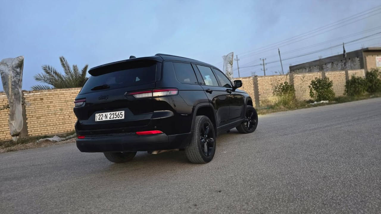 سلام عليكم
للبيع بدون مراوس
جيب موديل 2023
 السيارة 7 راكب   vip
 جاملغ وبنيد فقط 
الون 🖤  3600
صور حادث  خاص
فول موصفات رقم اربيل تريد تحويل تريد وكاله حاضر اني 
/ السعر 244 بيه مجال بسيط /***********
